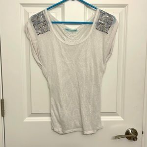 White Maurice’s shirt